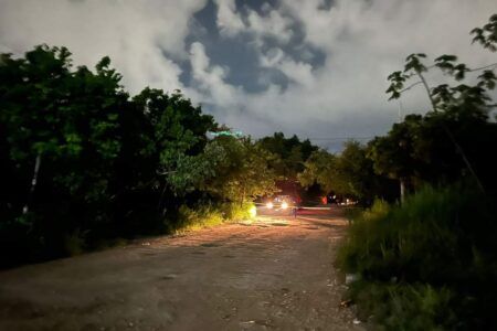 Hallazgo de cadáver en camioneta abandonada en la Región 214