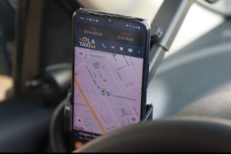 Avanza regulación de plataformas digitales de transporte en Quintana Roo: IMOVEQROO