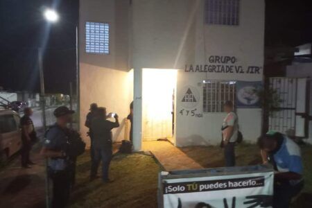 Autoridades rescatan 13 personas en un centro de atención a adicciones, entre ellos tres menores