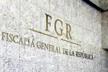 Depende de la FGR llamar a declarar a Enrique Peña Nieto por caso Ayotzinapa