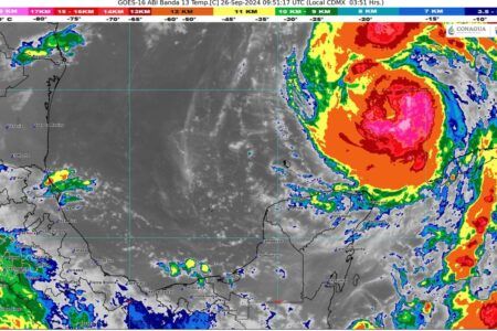 El Huracán Helene se desplazará sobre el Golfo de México hacia la costa sur de EUA