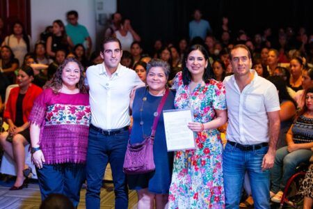 Cientos de mujeres reciben al senador Eugenio Segura en el foro “Diálogos por la prosperidad de las mujeres de Solidaridad: Mujeres con prosperidad”