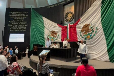 Raciel López Salazar toma protesta por segunda ocasión como Fiscal de Quintana Roo para un periodo de 12 años