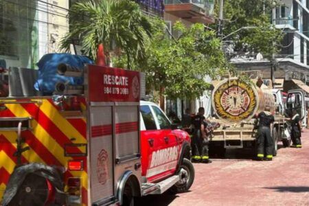 Incendio en heladería de la franquicia Aldo’s moviliza a bomberos en plena zona turística