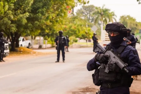Dos hombres y dos mujeres mueren en ataque armado en Zamora