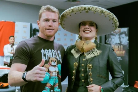 Camila Fernández agradece a ‘Canelo’ Álvarez por apoyarla tras su falla al entonar el Himno