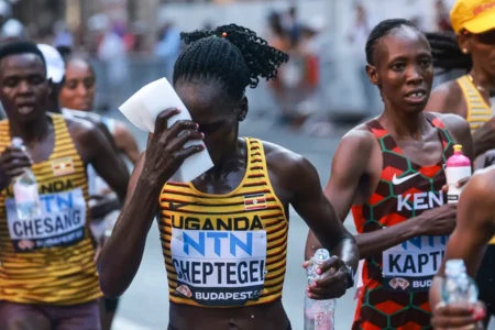 Fallece la atleta ugandesa Rebecca Cheptegei atacada por su novio, quien le roció con gasolina y le prendió fuego