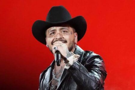 Christian Nodal responde a las críticas por no compartir fotos del cumpleaños de su hija