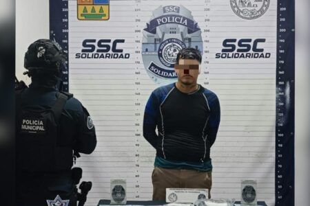 Detienen a dos sujetos con posibles narcóticos en la colonia Cristo Rey