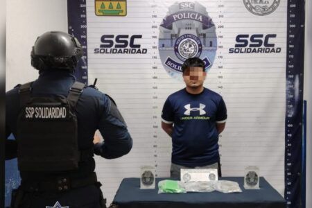 Policía Municipal de Solidaridad asegura a persona con presunta marihuana en Real Ibiza