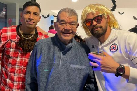 Futbolistas del Cruz Azul celebran Halloween a lo grande con una divertida fiesta de disfraces