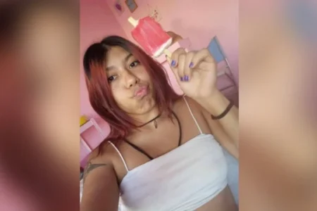 A través de una conferencia de prensa, la madre de Yeimi Alondra Aguirre confirma el asesinato y desaparición de su hija en altamar