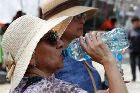 Ocho de cada diez mujeres mexicanas desconocen los síntomas de la menopausia, alerta especialista