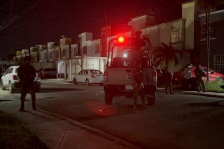 Cuatro cateos en Cancún dejan siete detenidos y decomiso de drogas