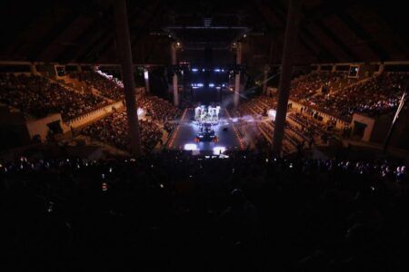 El grupo de pop latino Reik cierra con broche de oro la cuarta noche del 18ª Festival de Tradiciones de Vida y Muerte de Xcaret