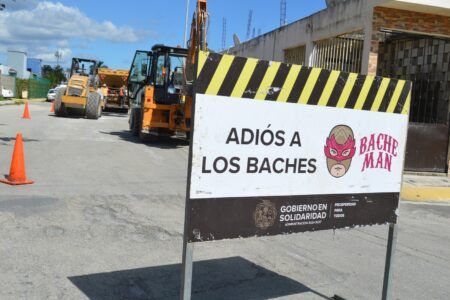 Respuesta inmediata de autoridades municipales a denuncia por baches en Misión del Carmen