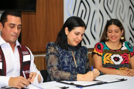 Llama Estefanía Mercado a enfrentar los nuevos retos turísticos de Solidaridad, con capacitación