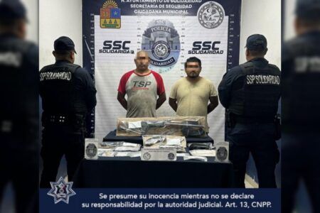 Detienen a dos hombres por presuntos delitos contra la salud y portación de armas