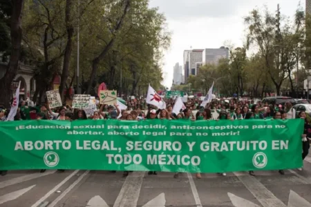 Congreso CDMX aprueba en comisiones despenalización del aborto