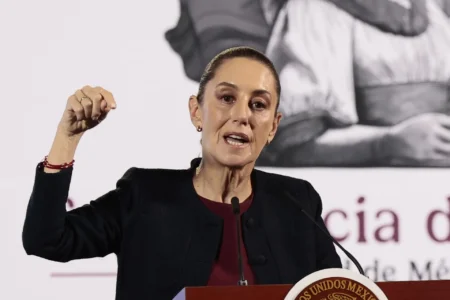 La presidenta de México, Claudia Sheinbaum Pardo, confía en evitar amenazas arancelarias de Donald Trump