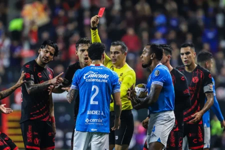 Xolos de Tijuana sorprenden con goleada al líder Cruz Azul en los cuartos de final del Apertura 2024