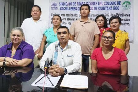 Trabajadores del Colegio de Bachilleres de Quintana Roo exigen cumplimiento de compromisos laborales