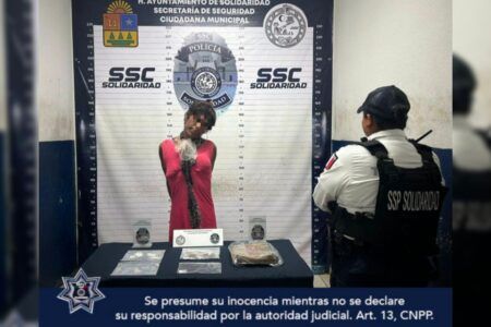 SSC de Solidaridad aseguró a una persona en posesión de posibles narcóticos