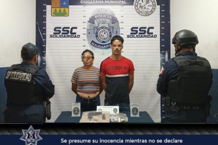 SSC de Solidaridad detiene a dos personas con narcóticos, arma de fuego y motocicleta
