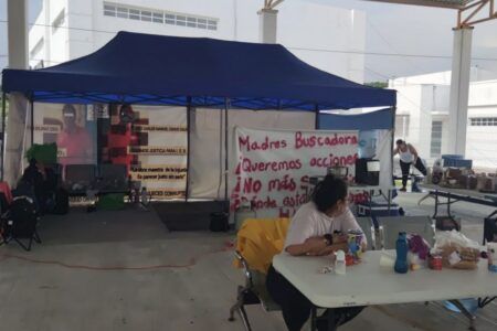Exigen Madres Buscadoras celeridad en identificación de restos en el panteón forense