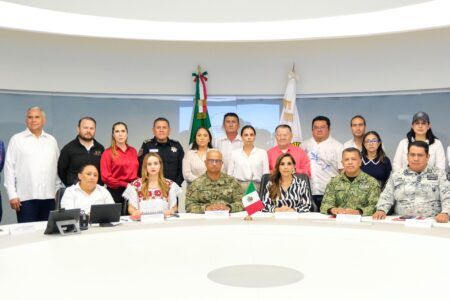 Recomienda Mara Lezama a presidentas y presidentes municipales invertir en policías para recuperar de paz