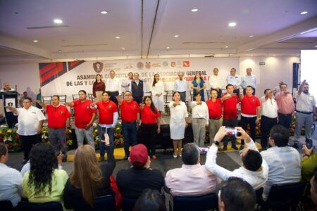 Rinde protesta la Asociación General de las y los Trabajadores, Delegación Quintana Roo