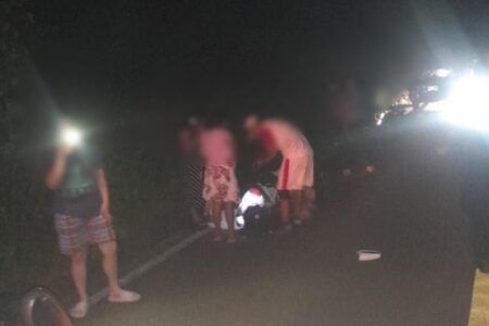 Tres peregrinos atropellados en la carretera 295; conductor abandona el vehículo
