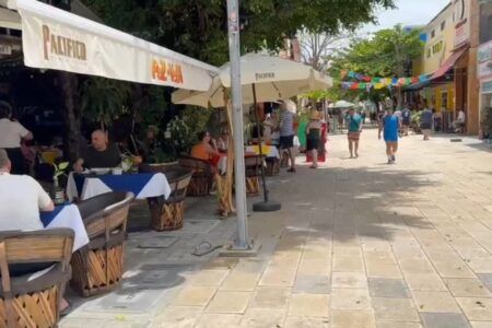 Restauranteros de Playa del Carmen ajustan precios ante la cuesta de enero e inflación