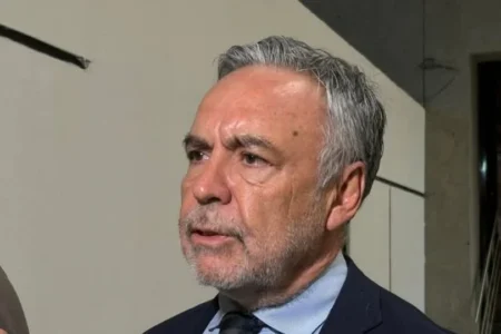 Morena asegura que reforma a Ley del Infonavit reducirá costo de viviendas hasta en 30%: Ramírez Cuéllar; cuentas de los trabajadores no estarán en riesgo, asegura