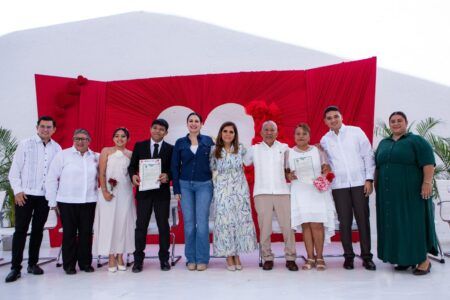 Dan el sí 280 parejas en Playa del Carmen durante las Bodas Colectivas 2025