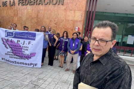 Protestan defensores públicos del Poder Judicial de la Federación en Cancún