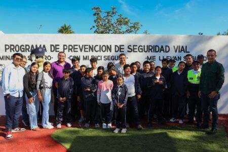 Alumnos del programa 10-17 del DIF Solidaridad reciben curso de educación vial