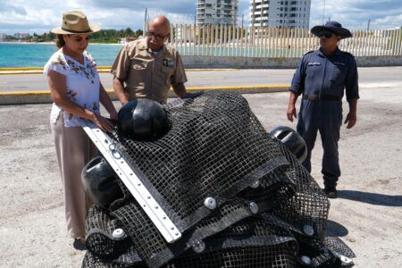 Inician trabajos para la contención del sargazo en Quintana Roo