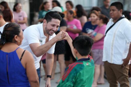 Renán Sánchez escucha a familias y reafirma su compromiso con la salud en las escuelas