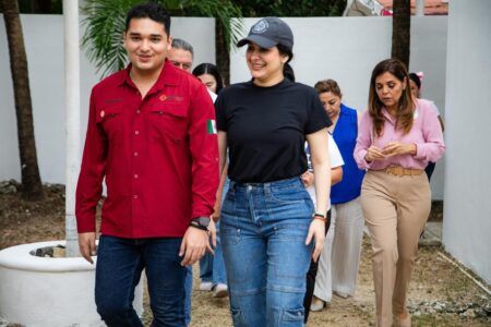 Estefanía Mercado y Verónica Lezama visitan el CADI “Guadalupana”