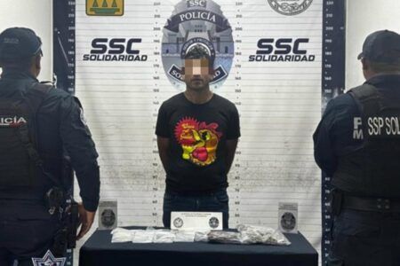 Atrapan infraganti a chilango Carlos “N” con mota, cocaína, piedra y cristal en Playa del Carmen