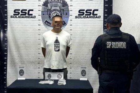 Golpea y amenaza con quitarle la vida a su pareja en Playa del Carmen