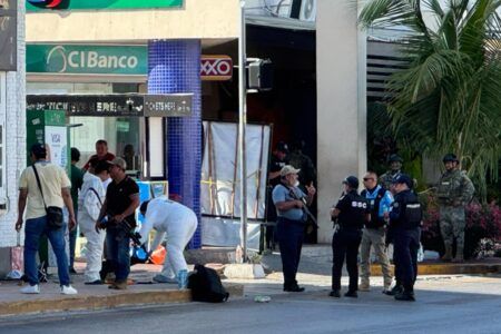 Riña en Zona Hotelera de Cancún deja un muerto; detienen a 50 personas, entre ellos narcos, sicarios, meseros y clientes