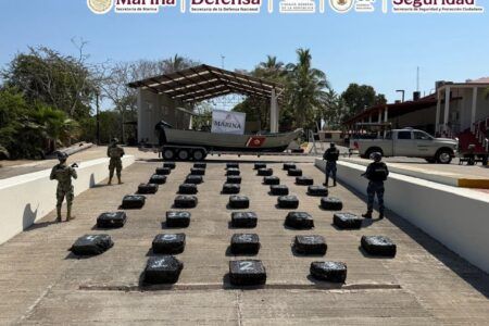 Decomiso de 1500 kilogramos de cocaína frente a las costas de Jalisco