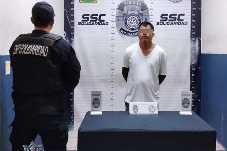 Les lanza flores con todo y mazeta a dos mujeres en Villas del Sol; fue detenido Marvin “N”