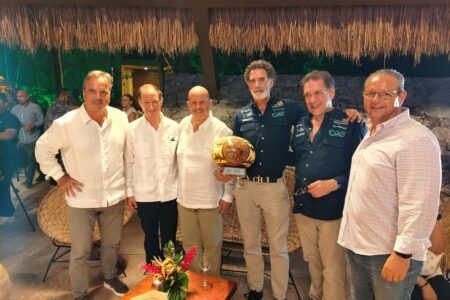 Hoteleros invierten 130 millones de pesos al año en la recoja y disposición final del sargazo