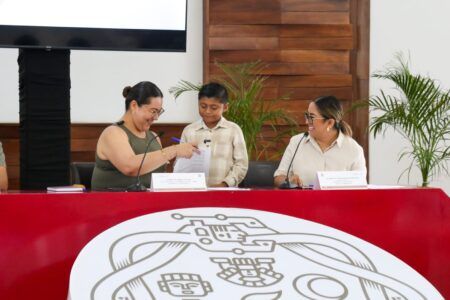 Proponen institucionalizar cabildos Infantil y Adolescente y becar a sus integrantes